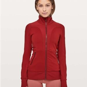 Lululemon Movement To Movement Jacket dark red size 12